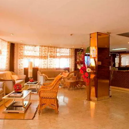 Отель Palm Club