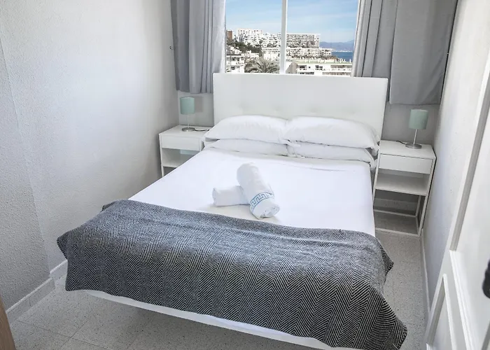 Palm Beach Club Apartamentos Hotel *