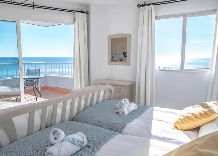 Palm Beach Club Apartamentos Hotel *