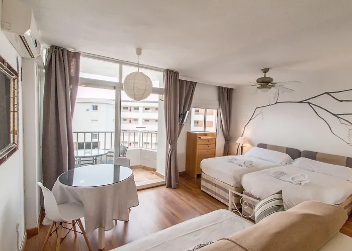 Palm Beach Club Apartamentos Hotel *