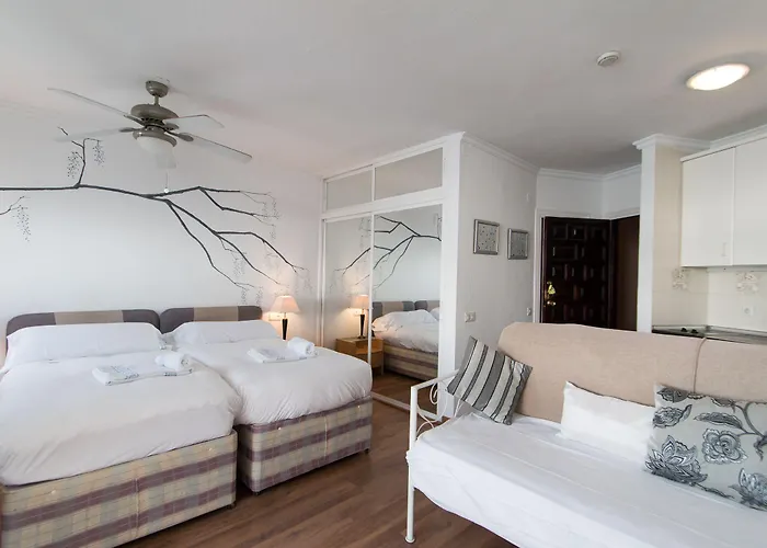 Palm Beach Club Apartamentos Hotel *